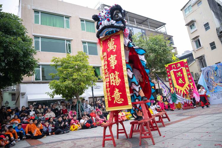 新澳门2025今晚开什么和哥大学生被拘3个月与